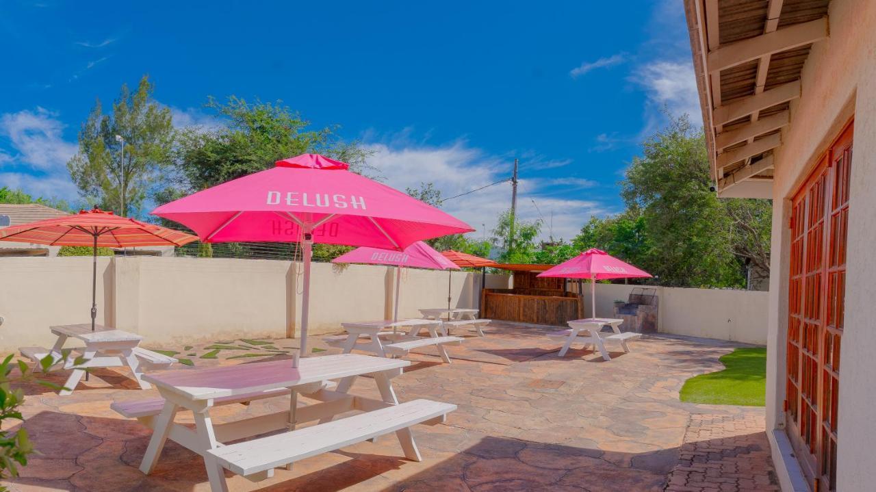Green Lagoon Guest House Gaborone Bagian luar foto
